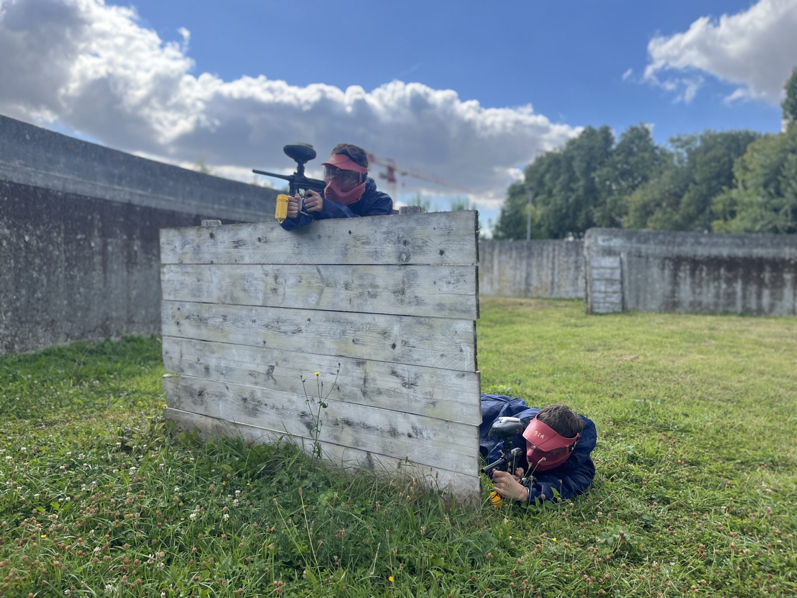 Paintball à Arras : 5 terrains thématisés, lequel choisir ?